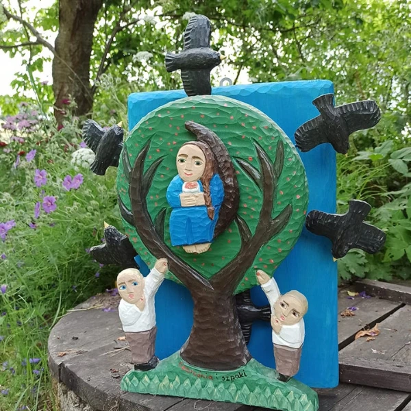 Rzeźba czerśni - artystyczne rękodzieło