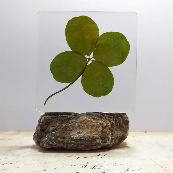 Dekoracje na kamieniu