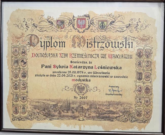 dyplom mistrzowski modystka Sylwia Leśniewska