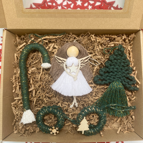 natalia pluszewska ze sznurka aniołek czerwony