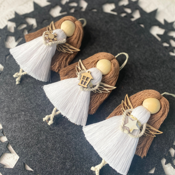 natalia pluszewska ze sznurka trzy aniołki